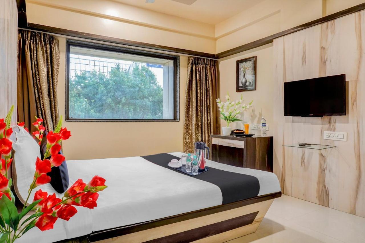 Townhouse Oak Regal Inn Near Sant Tukaram Nagar Metro Station Pimpri-Chinchwad Esterno foto