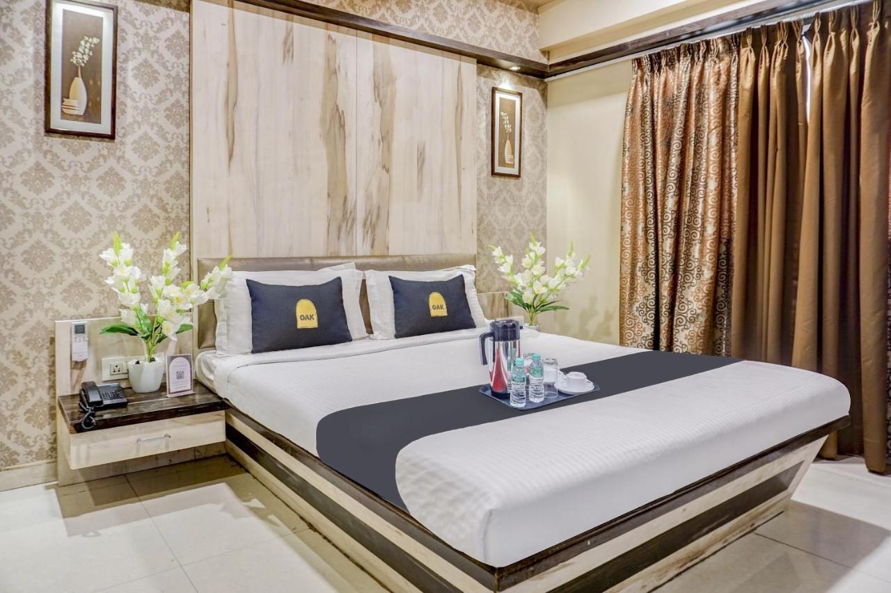 Townhouse Oak Regal Inn Near Sant Tukaram Nagar Metro Station Pimpri-Chinchwad Esterno foto