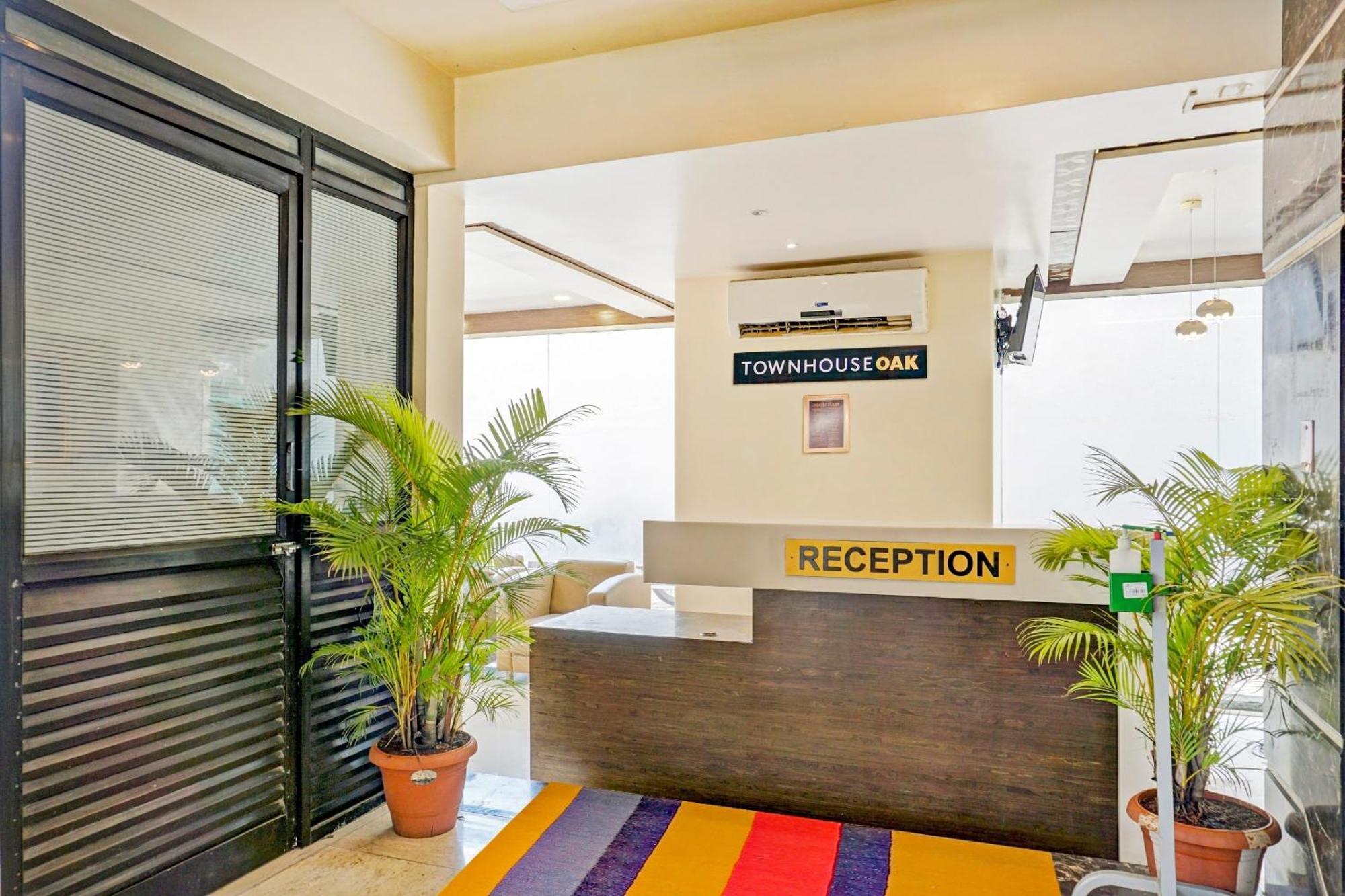 Townhouse Oak Regal Inn Near Sant Tukaram Nagar Metro Station Pimpri-Chinchwad Esterno foto